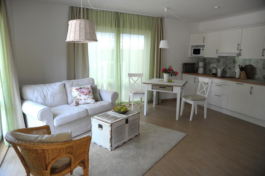Seaside Apartments - Dreamy Green Eckernforde Bagian luar foto