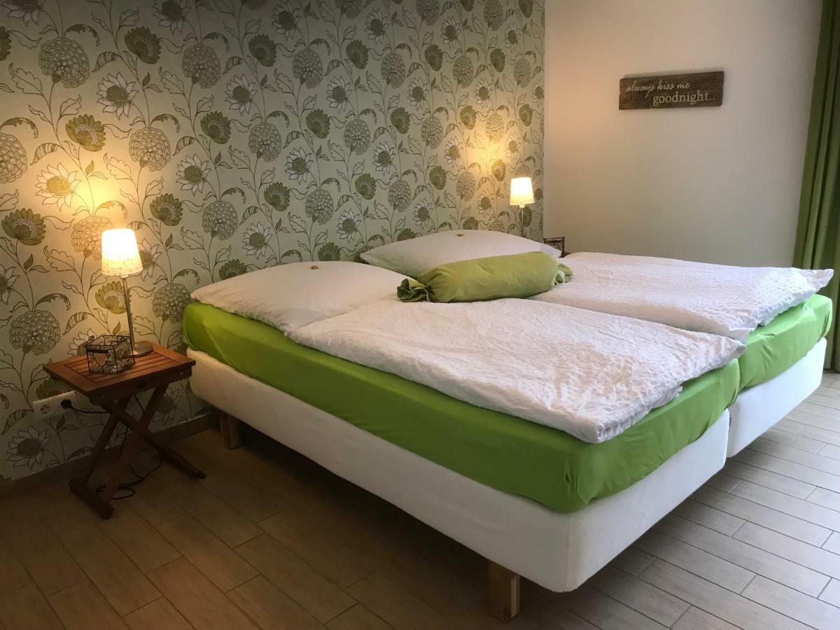 Seaside Apartments - Dreamy Green Eckernforde Bagian luar foto